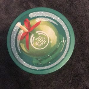 NEW WITHOUT TAGS the body shop body butter
